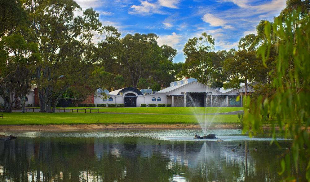 Serafino Mclaren Vale Luaran gambar